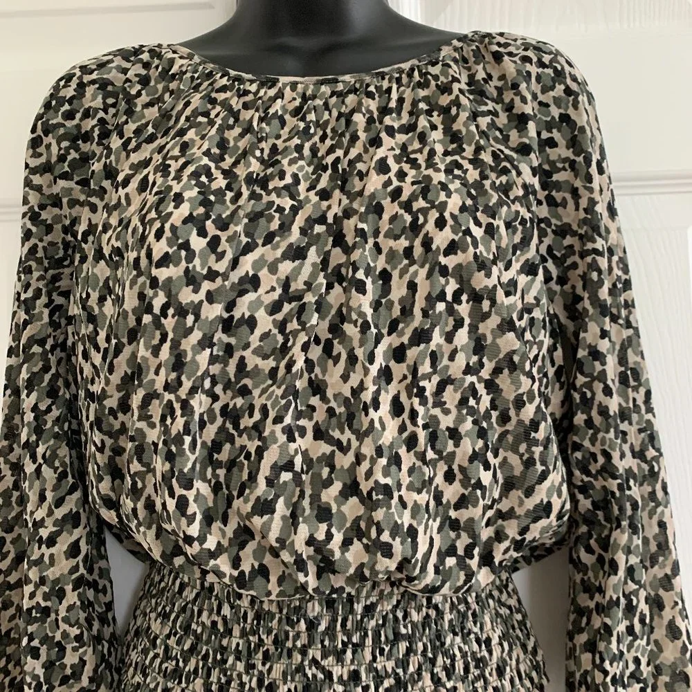 White House Black Market Women´s Dolman Top Blouse, Size XS - Picture 4 of 12
